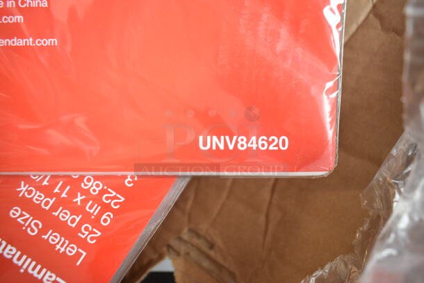 Box of 21 BRAND NEW SCRATCH AND DENT! Universal UNV84620 9" x 11 1/2" Clear Laminating Pouch - 25/Pack - Image 5 of 5