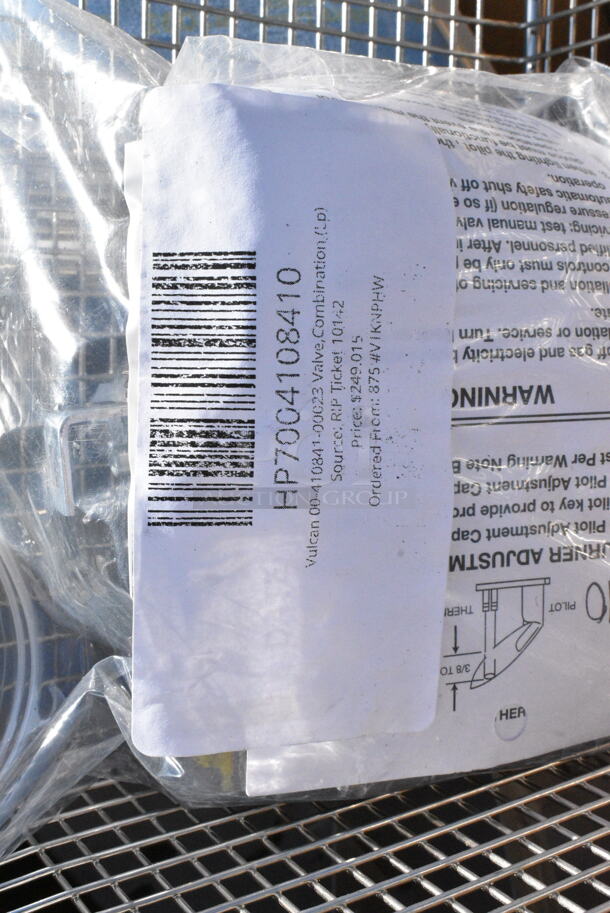 17 BRAND NEW Boxes Including HP3004992230 Vulcan 00-499223-00004 Basket, Twin Gr85, HP5928800936 Hobart 00-936547-00003 Probe And Switch Assy, HP7004108410 Vulcan 00-410841-00023 Valve,Combination,(Lp), HP3686701404 Berkel 01-404675-01158 Sharpening Assy, HP5474801100 Baxter 01-100V16-00546 Label, ServIt 423ST2ASG Angled Sneeze Guard for 2-Pan Steam Tables, YCNC167HDD/W Pactiv MealMaster 16 5/8" x 7 5/16" x 3" Full Slab White Rib Container with Dome Lid - 70/Case, OCNC-1070-DZYW, Solo TLP316-0007 Traveler White Dome Hot Cup Lid with Sip Hole - 1000/Case, 427BASEBLTDN Lancaster Table & Seating Black Steel Bolt-Down Umbrella Base. 17 Times Your Bid!  - Image 4 of 12