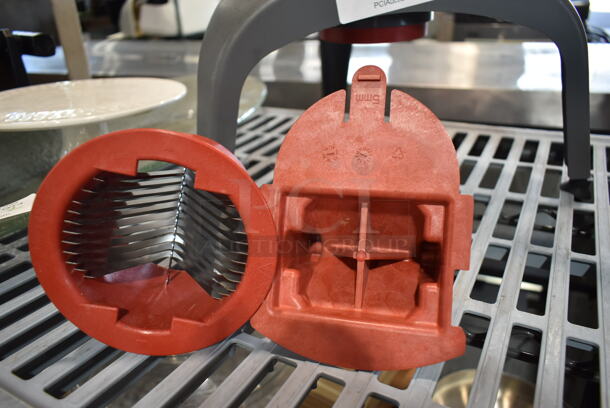 Metal Countertop Wedger. - Image 3 of 3