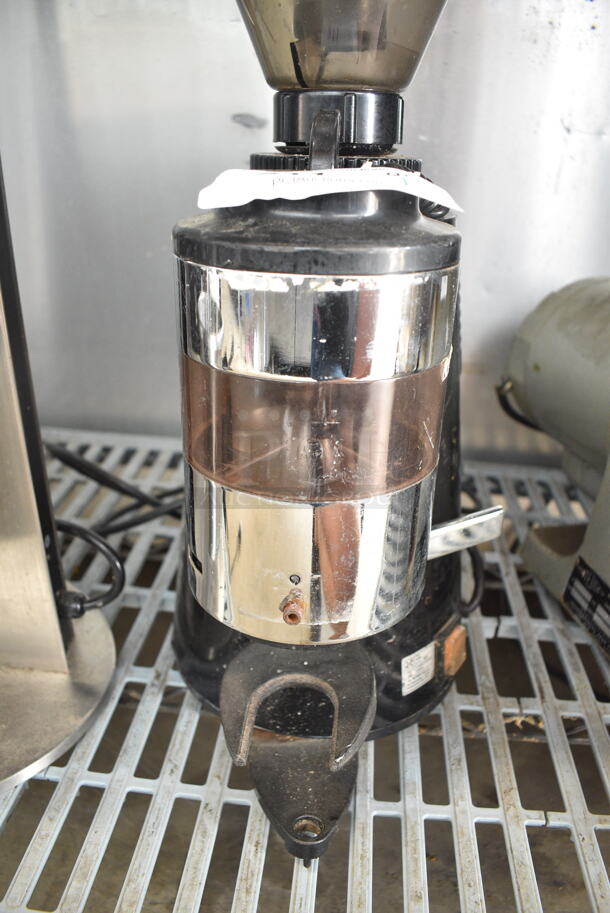 G Rossi CC45 Metal Commercial Countertop Espresso Machine. Missing Lid. Tested and Does Not Power On - Image 2 of 6
