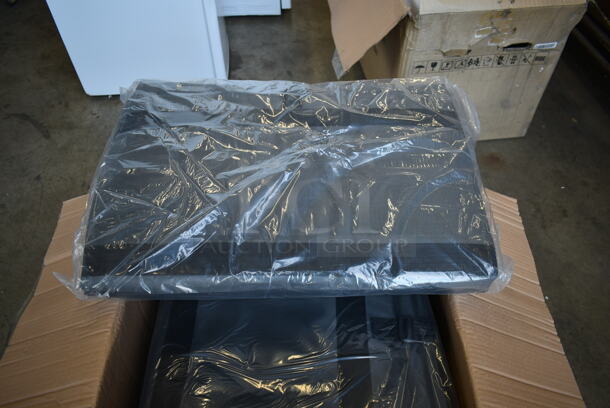 6 BRAND NEW IN BOX! Rubbermaid Pro Serve Insulated Food Carrying Bag. 6 Times Your Bid! - Image 2 of 6