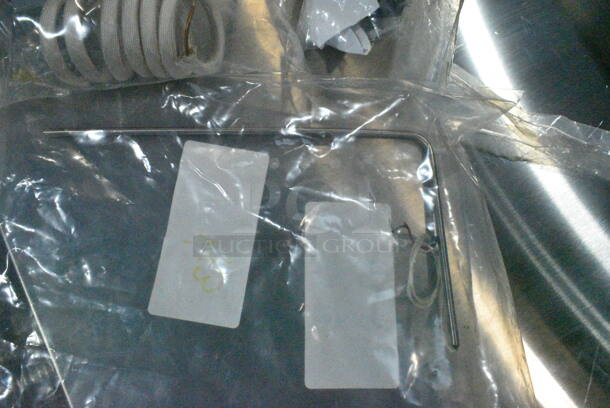  3BRAND NEW SCRATCH AND DENT! Items Including HP2004227370 Vulcan 00-422737-00002 Probe, HP0085711200 Vulcan 00-857112-00001 Temperature Controller, HP0034463500 Vulcan 00-344635-00006 Thermostat. 3 Times Your Bid!  - Image 3 of 7