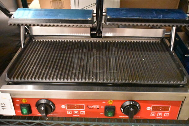BRAND NEW SCRATCH AND DENT! 2023 Avantco 177PG400T Stainless Steel Commercial Countertop Electric Powered Double Panini Press. 120 Volts, 1 Phase. Tested and Working! - Image 3 of 4