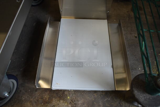 BRAND NEW SCRATCH AND DENT! Curtis RTB Stainless Steel Commercial Countertop Iced Tea Machine w/ Poly Brew Basket. 120 Volts, 1 Phase. Tested and Working! - Image 8 of 10