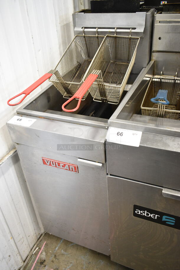 Vulcan LG300-1 Stainless Steel Commercial Floor Style Natural Gas Powered Deep Fat Fryer w/ 2 Metal Fry Baskets. 90,000 BTU.  - Image 4 of 4
