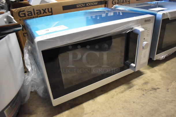 BRAND NEW IN BOX! 2022 Galaxy 177MW1000PD Stainless Steel Commercial Countertop Microwave Oven. 120 Volts, 1 Phase. 20x16x12. Tested and Working! - Image 3 of 8