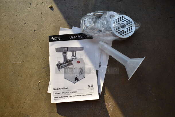 BRAND NEW SCRATCH AND DENT! Avantco 177MG22R #22 Stainless Steel Commercial Countertop Meat Grinder with Reverse Function. 115 Volts, 1 Phase. Tested and Working! - Image 5 of 8