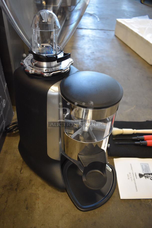 BRAND NEW IN BOX! Cecilware HC-600 Venezia II Metal Commercial Countertop Espresso Grinder. 110 Volts, 1 Phase. 9x13x24. Tested and Working! - Image 7 of 11