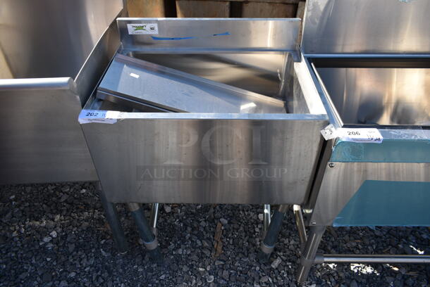 BRAND NEW SCRATCH AND DENT! Regency 600IB1824CP Stainless Steel Commercial Ice Bin w/ Cold Plate. - Image 1 of 5