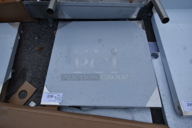 BRAND NEW SCRATCH AND DENT! Regency 600TSB3072S 30" x 72" 16-Gauge Stainless Steel Commercial Work Table with 4" Backsplash and Undershelf - Image 3 of 4