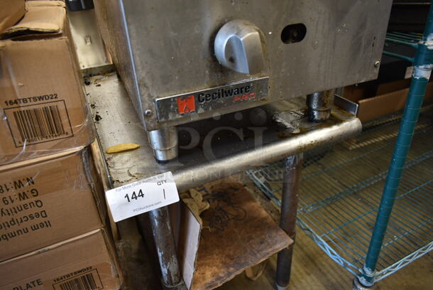 Stainless Steel Commercial Equipment Stand w/ Under Shelf. - Image 2 of 4