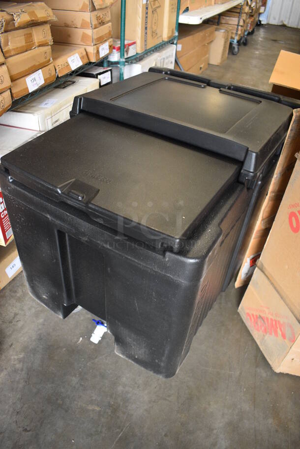 BRAND NEW IN BOX! Cambro Black Poly Insulated Portable Ice Bin on Commercial Casters. 23x31x29 - Image 2 of 6