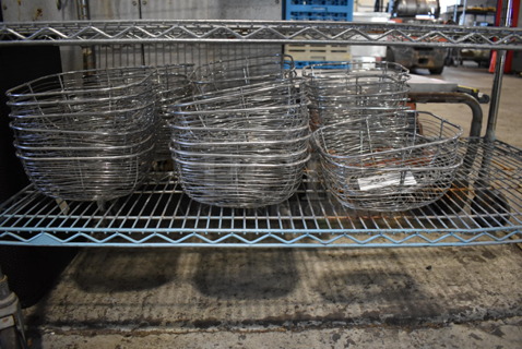 ALL ONE MONEY! Lot of 32 Metal Wire Baskets. 9.5x9.5x4.