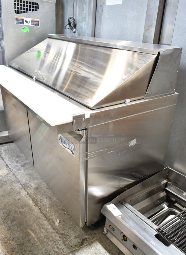 BRAND NEW SCRATCH AND DENT! 2023 Avantco 178SSPT60MHC  60" 2 Door Mega Top Stainless Steel Refrigerated Sandwich Prep Table on Commercial Casters. 115 Volts, 1 Phase. Tested and Working! - Image 3 of 9