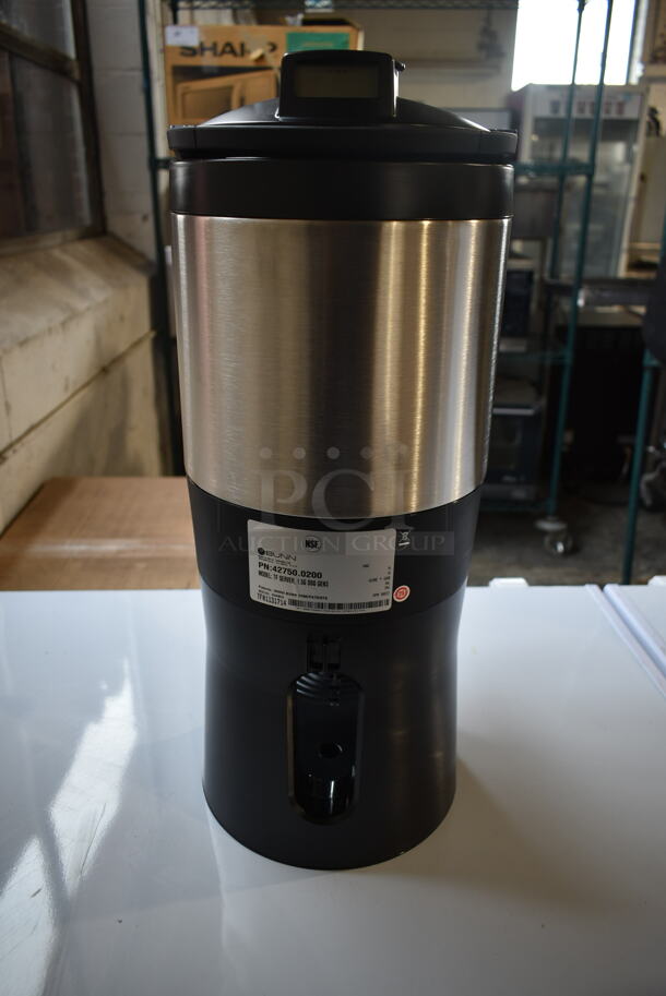 BRAND NEW SCRATCH AND DENT! 2023 Bunn TF SERVER Stainless Steel Commercial 1.5 G Coffee Server.  - Image 3 of 6
