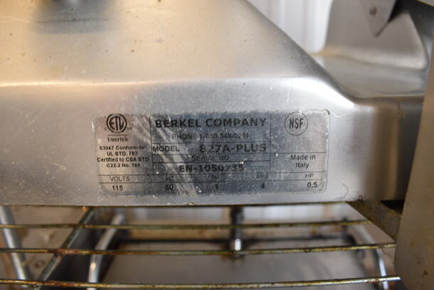 Berkel Model 827A-PLUS Metal Commercial Countertop Meat Slicer w/ Blade Sharpener. 115 Volts, 1 Phase. 26x21x21. Tested and Working! - Image 4 of 4