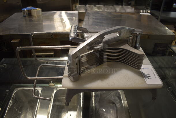 Metal Countertop Tomato Slicer. - Image 1 of 3