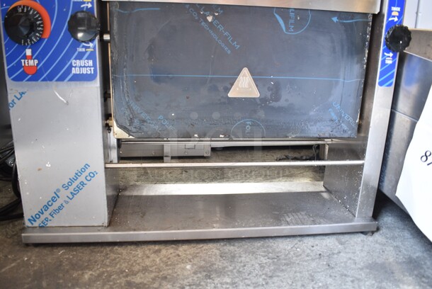 BRAND NEW SCRATCH AND DENT! Prince Castle 297-T12P Stainless Steel Commercial Countertop Slim Line Vertical Contact Toaster. 115 Volts, 1 Phase.  Tested and Working! - Image 5 of 7