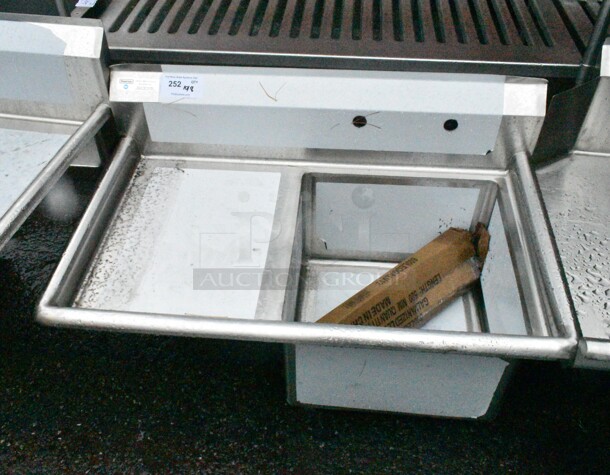 BRAND NEW SCRATCH AND DENT! Steelton 522CS11818L  38 3/4" 18-Gauge Stainless Steel One Compartment Commercial Sink with Left Drainboard - 18" x 18" x 12" Bowl - Image 2 of 7