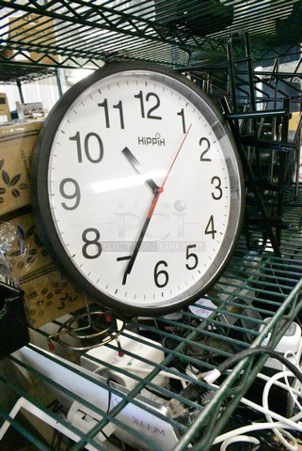 ALL ONE MONEY! Tier Lot of Various Items Including Clock, Napkin Dispensers and Rack Pieces - Image 6 of 9