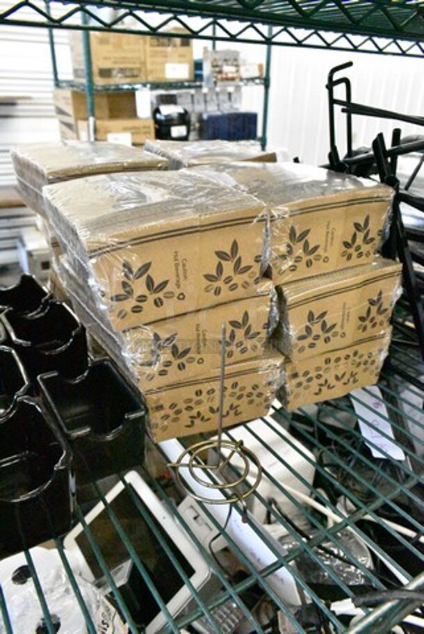 ALL ONE MONEY! Tier Lot of Various Items Including Clock, Napkin Dispensers and Rack Pieces - Image 7 of 9