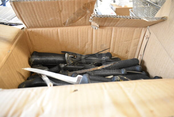 40 SHARPENED Stainless Steel Knives Including Fillet Knives. 40 Times Your Bid!  - Image 4 of 5