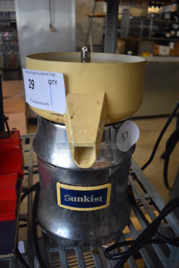 Sunkist 8-RA02 Stainless Steel Commercial Countertop Juicer. 115 Volts, 1 Phase. 8x11x13. Tested and Working! - Image 1 of 6