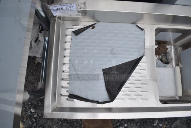 BRAND NEW SCRATCH AND DENT! Regency 600B31014219 3 Bowl Underbar Sink with Two Large Drainboards  - Image 4 of 10