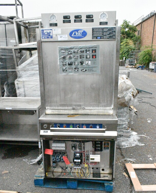 LVO FL14E Stainless Steel Commercial Floor Style Pot and Pan Washer. 460 Volts, 3 Phase. - Image 1 of 12