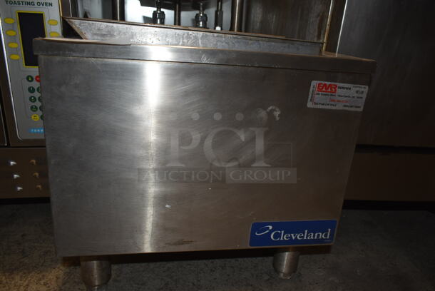 Cleveland SD-450-K6 Stainless Steel Commercial Direct Steam Powered 6 Gallon Steam Kettle on Stand. - Image 5 of 7