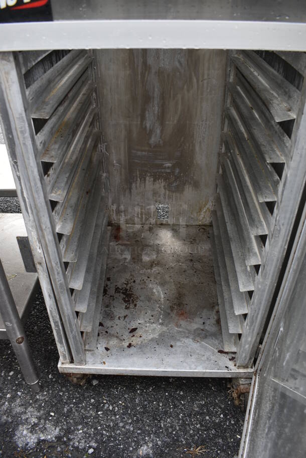 Nu Vu Metal Commercial Enclosed Pan Transport Rack on Commercial Casters. 22x29x70 - Image 4 of 4