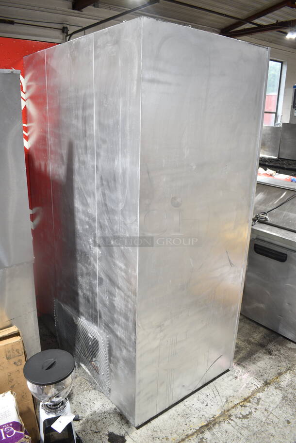 Leader Metal Commercial 2 Door Reach In Cooler Merchandiser. 115 Volts, 1 Phase. Cannot Test Due To Damaged Plug - Image 3 of 9