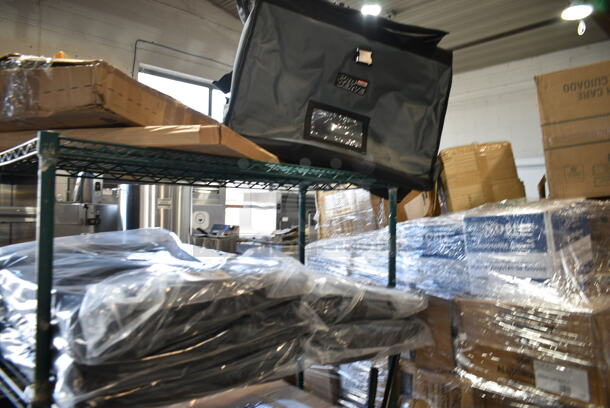 6 BRAND NEW SCRATCH AND DENT! Rubbermaid Pro Serve Top Load Catering Bag. 6 Times Your Bid!  - Image 3 of 5