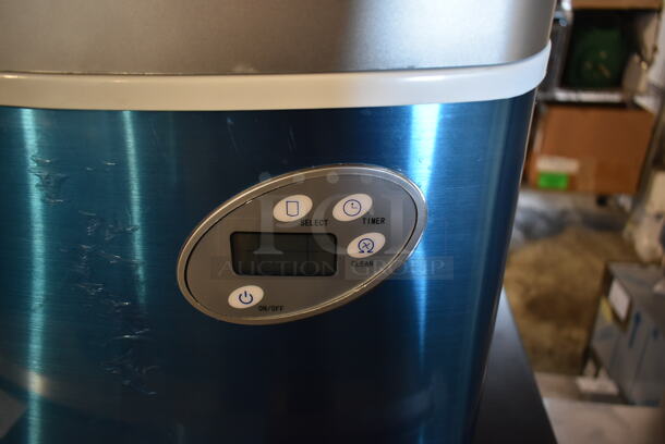 BRAND NEW SCRATCH AND DENT! Whynter IMC-490SS Portable 49lb Freestanding Stainless Steel Ice Maker. 115 Volts, 1 Phase. Tested and Working! - Image 3 of 6