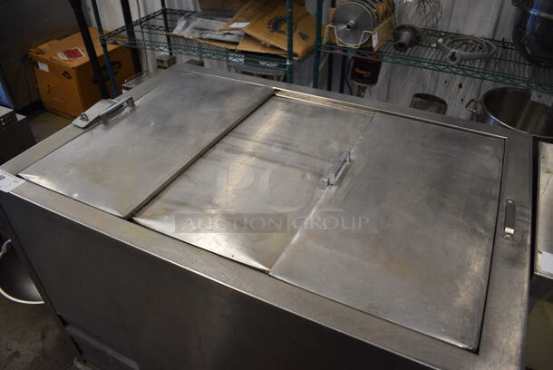 Shelleymatic N860SSP Stainless Steel Commercial Refrigerated Beverage Transport Unit on Commercial Casters. 115 Volts, 1 Phase. 44x30x36.5. Tested and Does Not Power On - Image 3 of 10