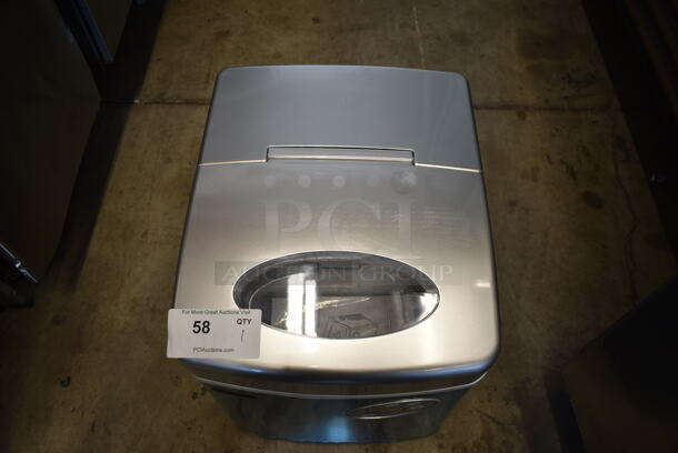 BRAND NEW SCRATCH AND DENT! Whynter IMC-490SS  Portable 49lb Freestanding Stainless Steel Ice Maker. 115 Volts, 1 Phase. Tested and Working! - Image 4 of 9