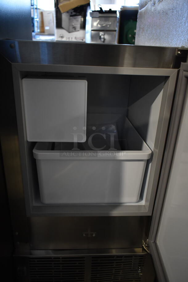BRAND NEW SCRATCH AND DENT! Whynter MIM-14231SS Stainless Steel 14” Undercounter Automatic Marine Ice Maker 23lb Daily Output. 115 Volts, 1 Phase. Tested and Working! - Image 3 of 5