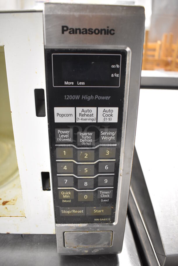 Panasonic NN-SA651S Metal Countertop Microwave Oven w/ Plate. 120 Volts, 1 Phase. 20.5x14x12 - Image 5 of 7