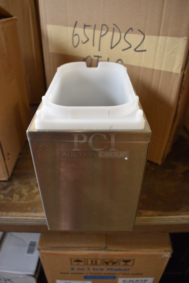 Servsense Stainless Steel Countertop Condiment Rail w/ White Poly Drop In. 5x8x8.5 - Image 1 of 4