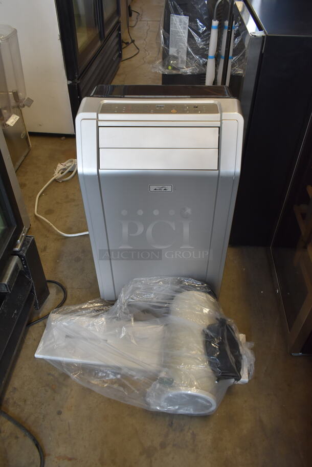 BRAND NEW SCRATCH AND DENT! Arctic Air PACN1-095-RM  9,500 BTU Portable Air Conditioner 115 Volts, 1 Phase. Tested and Working! - Image 1 of 6