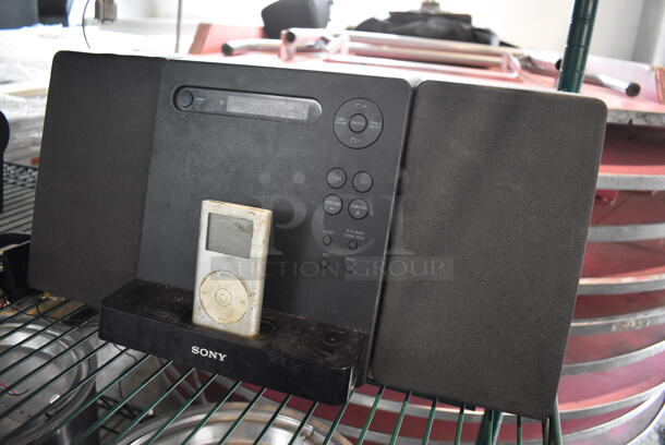 Sony iPod Radio w/ 2 Speakers and Apple iPod. 18x7.5x9 - Image 3 of 6
