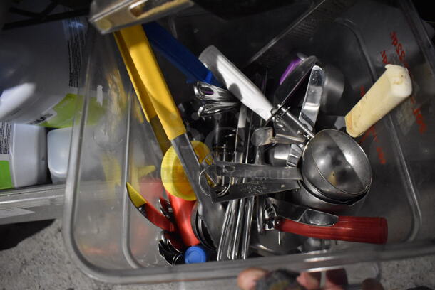 ALL ONE MONEY! Tier Lot of Various Items Including Poly Bins, Utensils and Ecolab Cleaning Jugs - Image 4 of 5