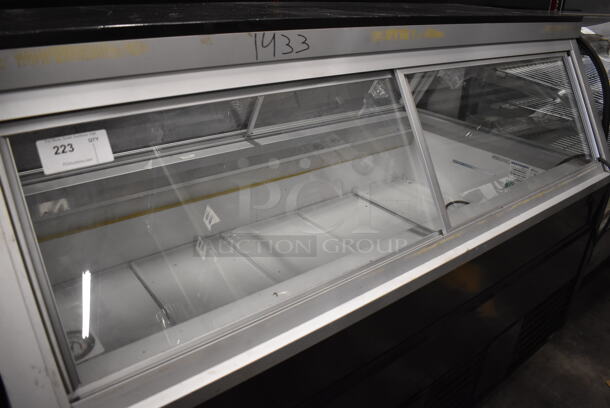 Hussmann GIM-6 Metal Commercial Floor Style Freezer Merchandiser. 115 Volts, 1 Phase. 73x40x51. Cannot Test - Unit Needs New Power Cord - Image 2 of 7