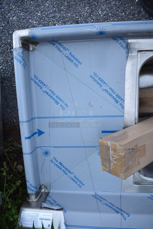 BRAND NEW! Advance Tabco 93-21-20-18RL Stainless Steel Single Bay Sink. Bay 20x20x13. Drain Boards 16x25 - Image 4 of 7