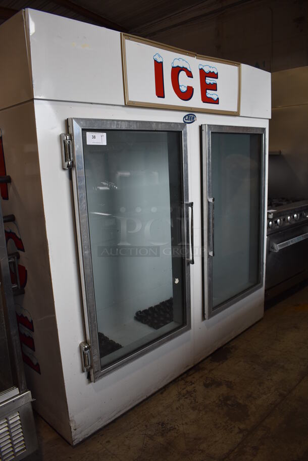 Leer 802L50MG Metal Commercial 2 Door Bagged Ice Freezer Merchandiser. 115 Volts, 1 Phase. 74x33x77. Tested and Working! - Image 1 of 8
