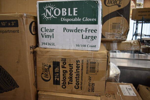 PALLET LOT of 25 BRAND NEW Boxes Including 500TO10103C3 Choice 10" x 10" x 3" Microwaveable 3-Compartment Black / Clear Plastic Hinged Container - 100/Case, 433BR141016C Choice 14" x 10" x 15 3/4" Natural Kraft Paper Customizable Shopping Bag with Handles - 200/Case, 795PTOKFT4 Choice Kraft Microwavable Folded Paper #4 Take-Out Container 7 7/8" x 5 1/2" x 3 1/2" - 160/Case, 4 Box 70204 Duro Husky Dubl Life 4 lb. Heavy Duty Brown Bag - 400/Bundle, 966TALLFLDN Choice Kraft Natural Tall-Fold 6" x 13" Dispenser Napkin - 8000/Case, 130HBKCUTTW Visions Individually Wrapped Black Heavy Weight Plastic Teaspoon - 1000/Case, 147RP10WH99 Visions Round Plates, 612LOB225LBC Choice 2.25 lb. Oblong Foil Take-Out Container with Board Lid - 250/Case, 394365L Noble Products Powder-Free Disposable Clear Vinyl Gloves for Foodservice - Large - 1000/Case, 600WS1548HD Regency 16 Gauge Stainless Steel 15" x 48" Heavy-Duty Solid Wall Shelf, 500CC9 Choice 9 oz. Clear PET Customizable Plastic Squat Cold Cup - 1000/Case, 21435CLRHPAM Cambro 35CLRHP150 H-Pan™ 1/3 Size Amber High Heat Plastic Colander Pan - 5" Deep, 500CC12 Choice Clear PET Customizable Plastic Cold Cup - 12 oz. - 1000/Case. 25 Times Your Bid! - Image 8 of 10
