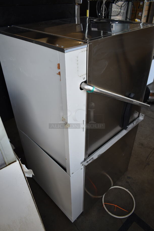 BRAND NEW SCRATCH AND DENT! Hobart EDH Stainless Steel Commercial Straight Pass Through Dishwasher. 208/240 Volts, 3 Phase.  - Image 7 of 10
