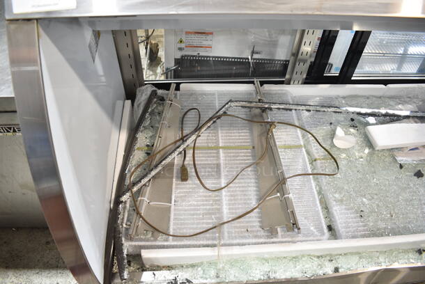 BRAND NEW SCRATCH AND DENT! 2024 Avantco 178DLC82HCS Stainless Steel Commercial Floor Style Curved Glass Refrigerated Deli Case Merchandiser. See Pictures For Broken Glass. 115 Volts, 1 Phase. Cannot Test Due To Cut Power Cord - Image 3 of 6