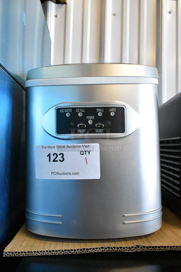 BRAND NEW SCRATCH AND DENT! Whynter IMC-270MS Metal Countertop Compact Portable Ice Maker 27 lb capacity. 115 Volts, 1 Phase. Tested and Working! - Image 2 of 6
