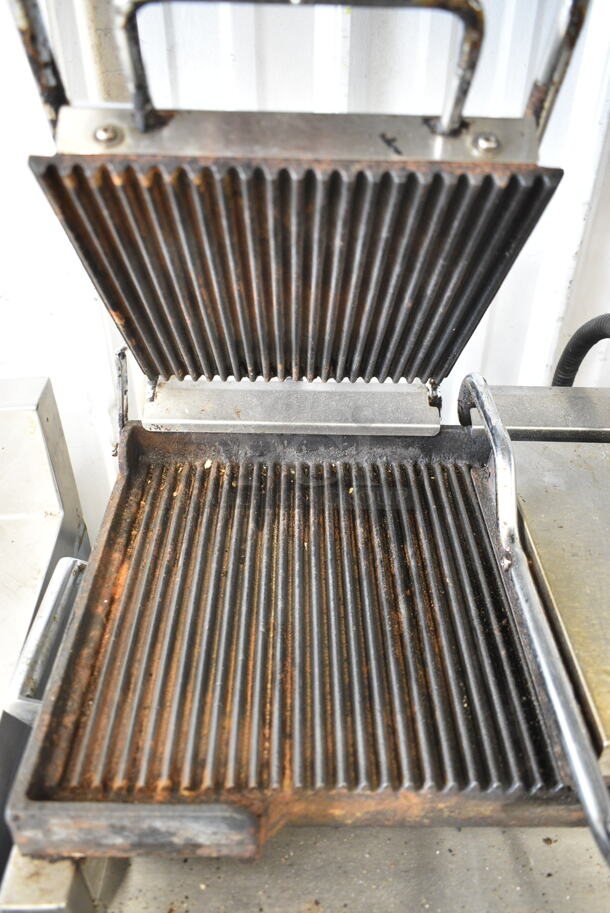 Waring Panini Ottimo Stainless Steel Commercial Countertop Double Panini Press. Cannot Test Due To Plug Style - Image 5 of 7